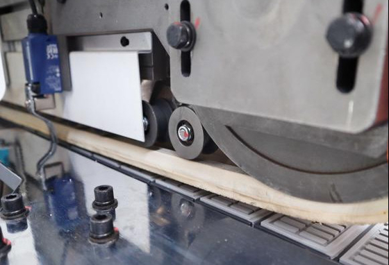Inteligentny laser Edgebander S280 do produkcji mebli końcowych